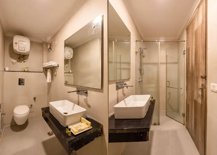 Lohias Delhi Airport Hotel